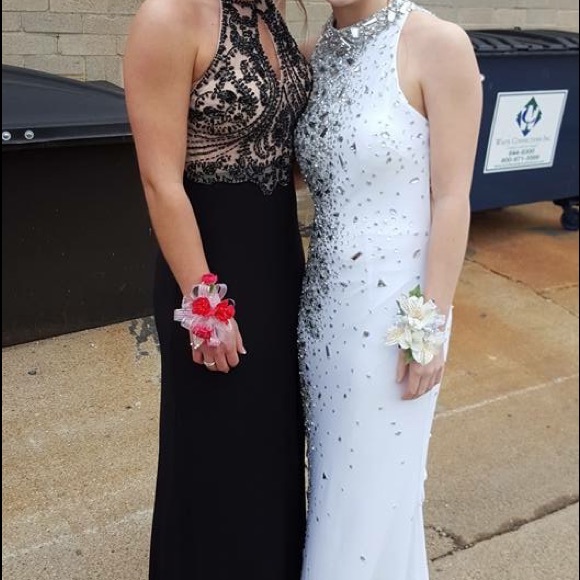 White Mori Lee by Madeline Gardener Prom Dress - Picture 5 of 5